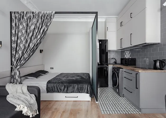 City Centre Silver Apartment